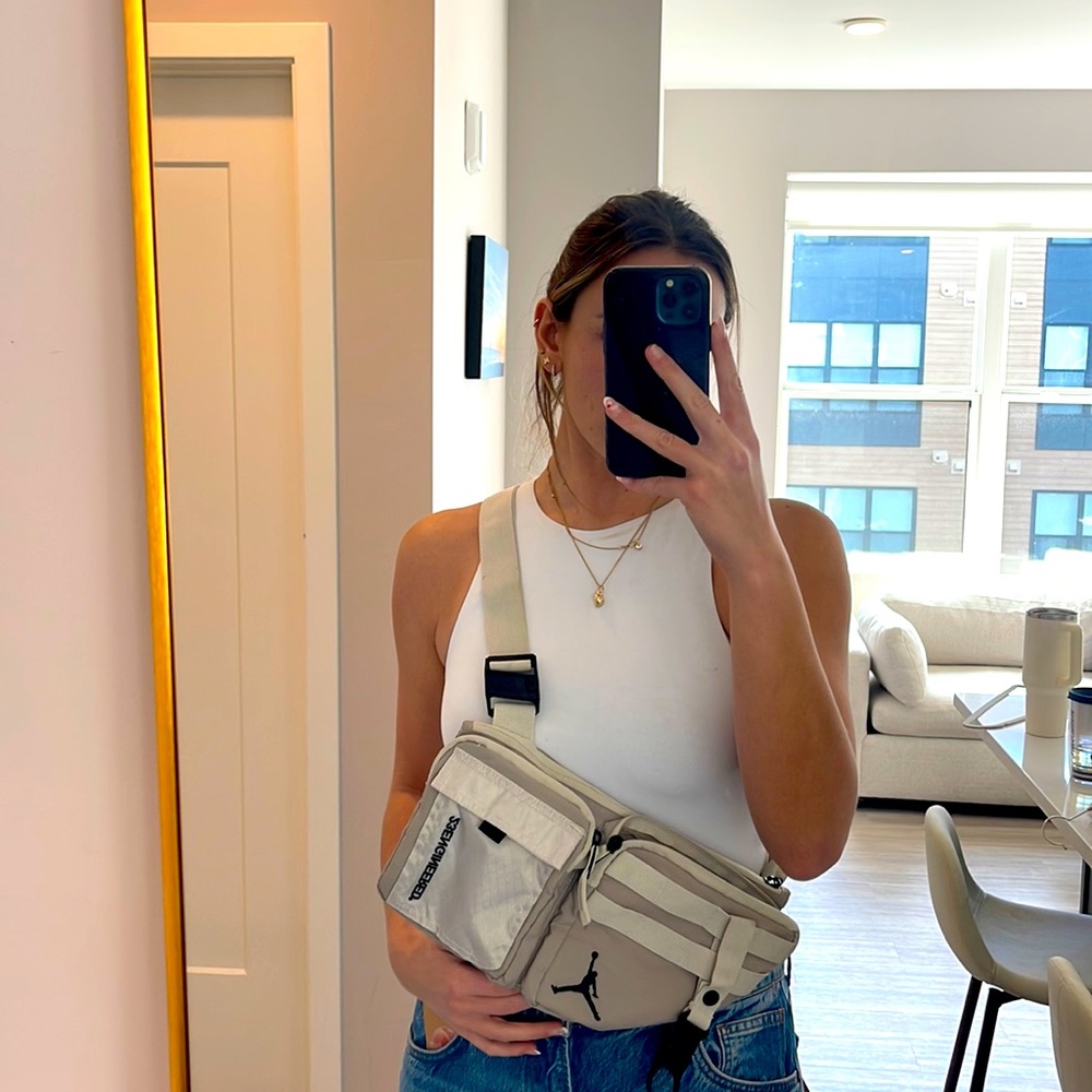 Jordan crossbody bag